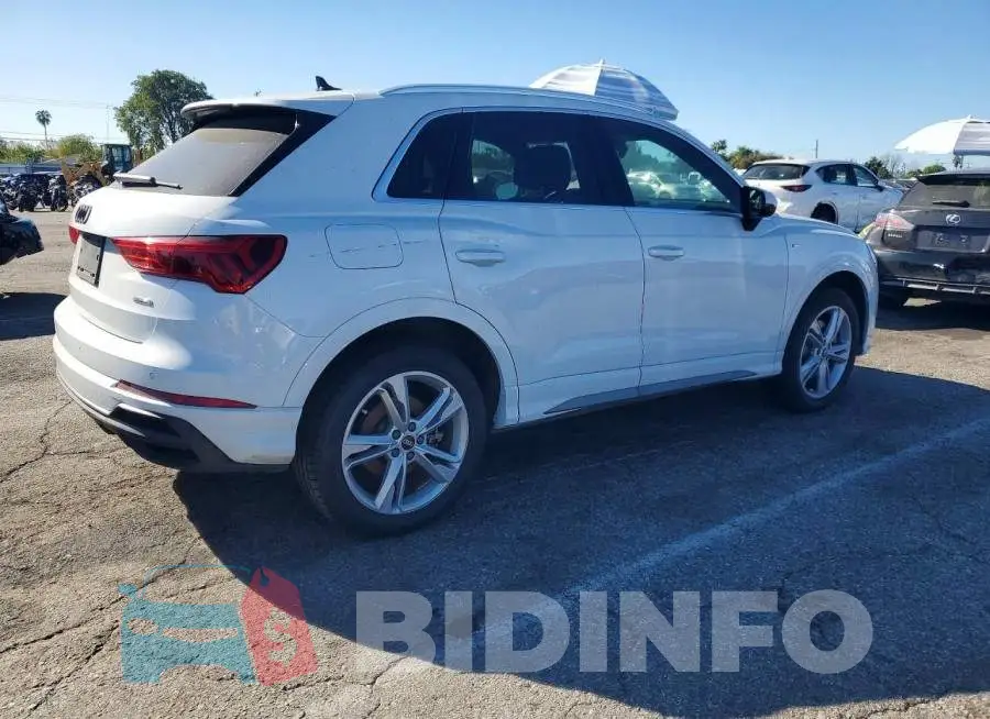 WA1EECF34N1014067 Photo# 3