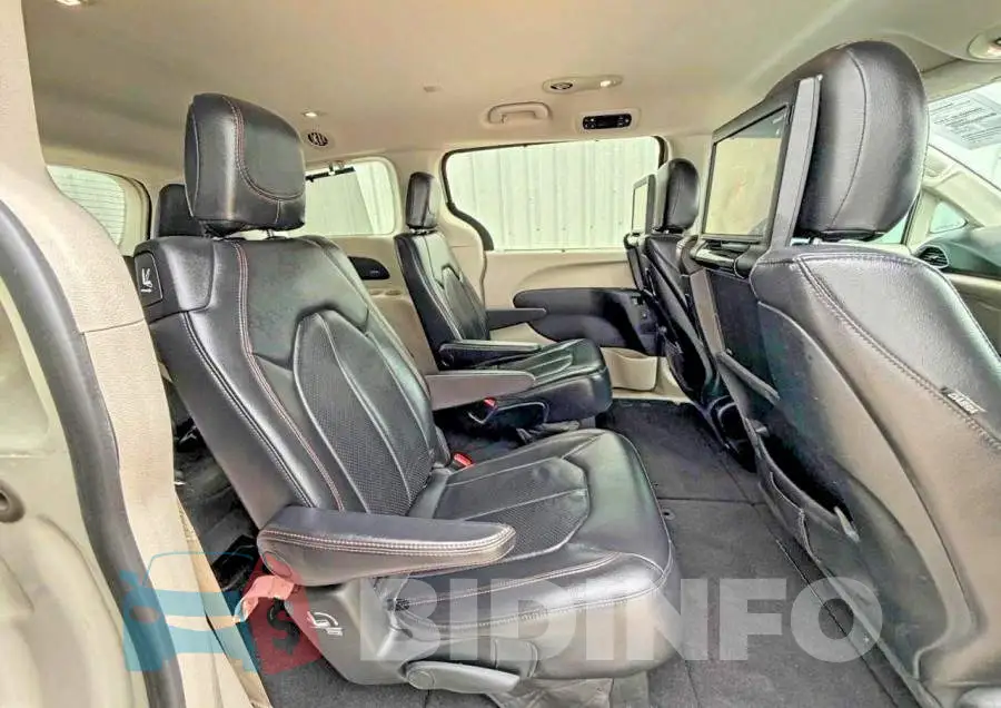 2C4RC1EG3HR752495 Photo# 6