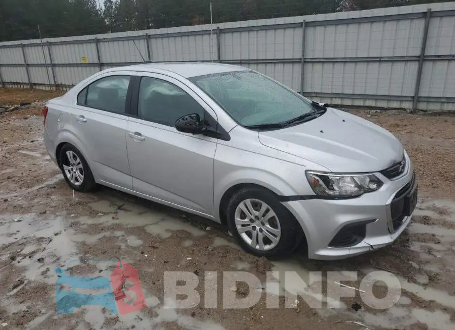 1G1JB5SBXK4105451 Photo# 4