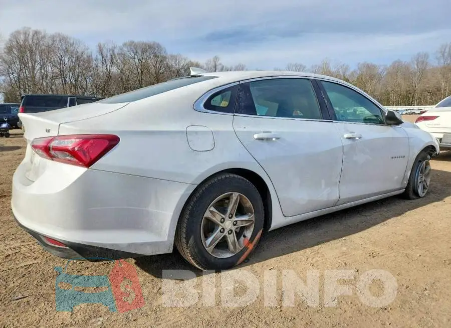 1G1ZD5ST3NF181415 Photo# 3