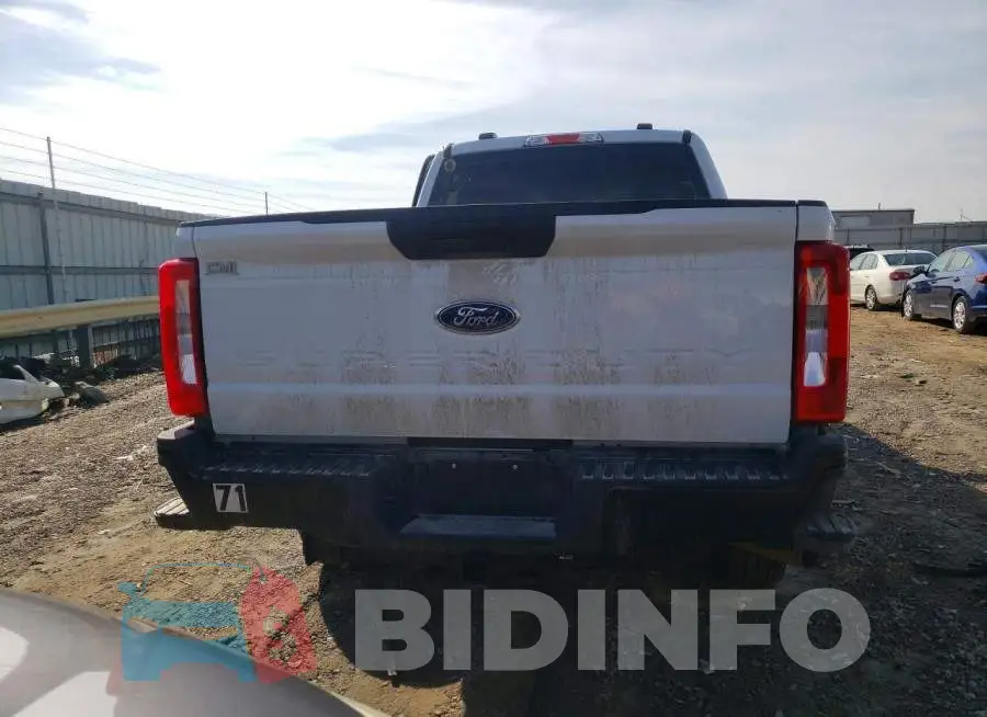 1FT7W2BA0TED38763 Photo# 6