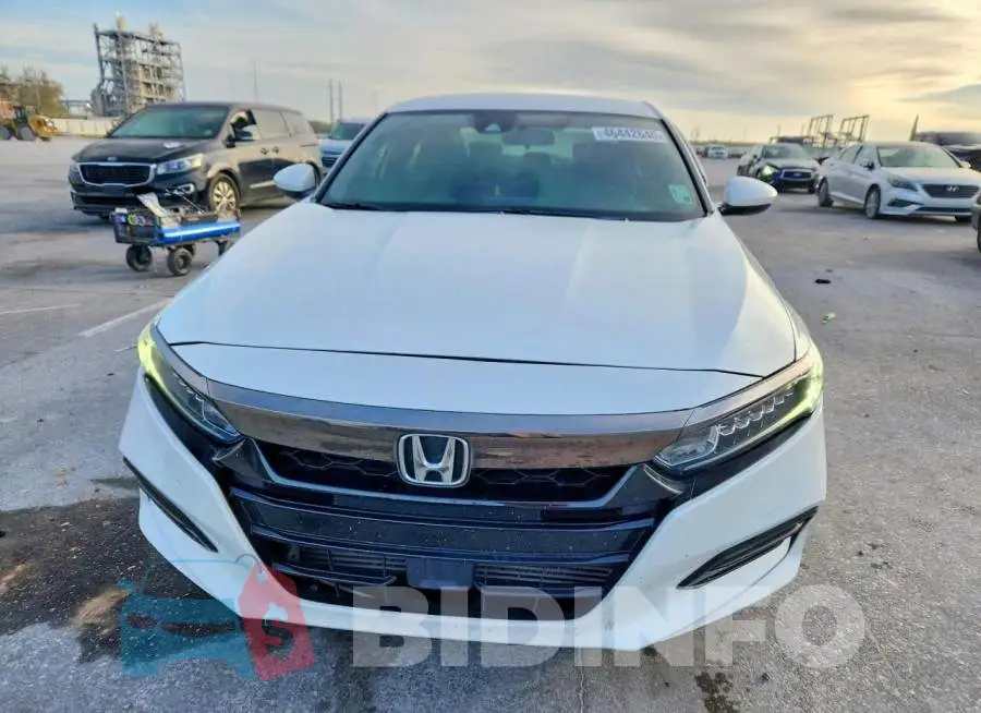 1HGCV1F36JA255576 Photo# 5