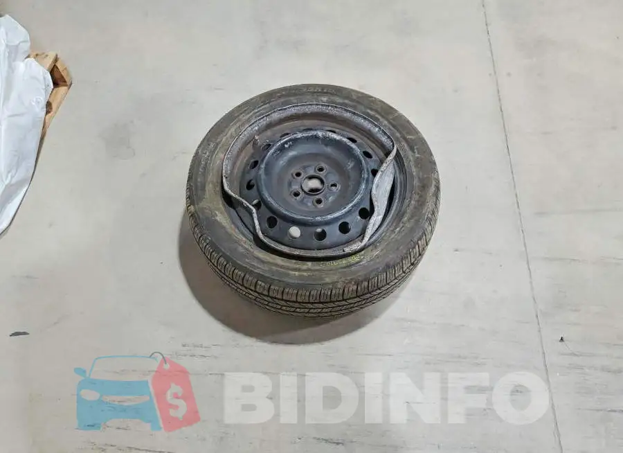 2T1BURHE9HC825859 Photo# 12