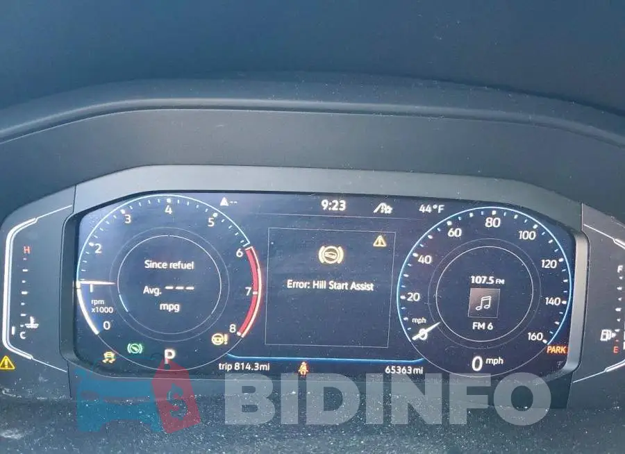 1V2BP2CA3MC571599 Photo# 9