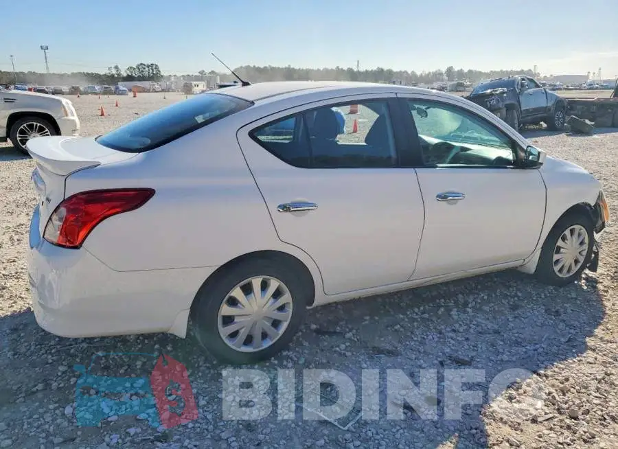 3N1CN7AP2KL859621 Photo# 3