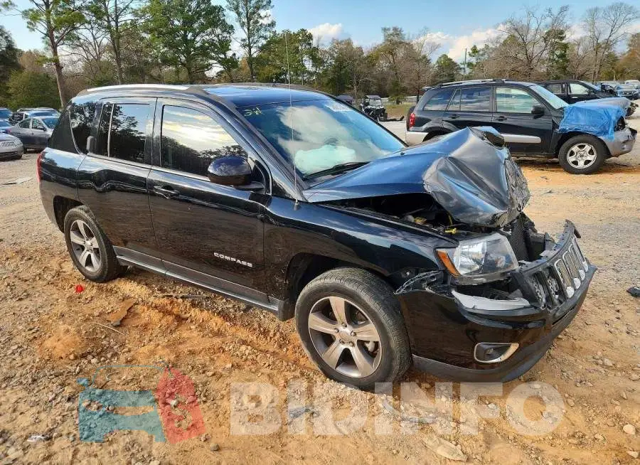 1C4NJDEB1HD177150 Photo# 4