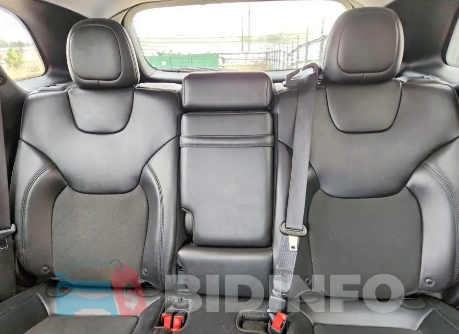 1C4PJLLB2KD324850 Photo# 10