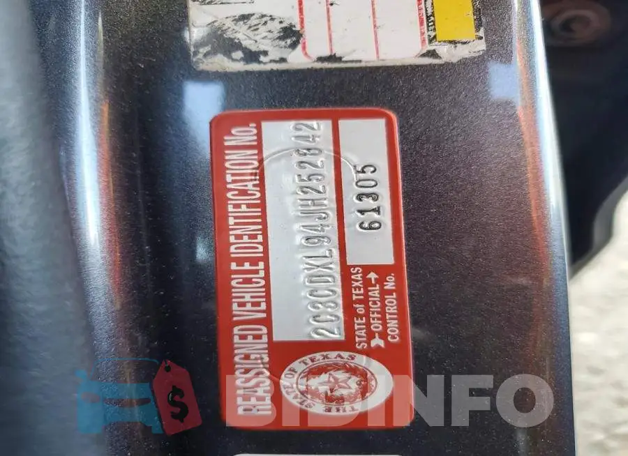 2C3CDXL94JH252842 Photo# 12