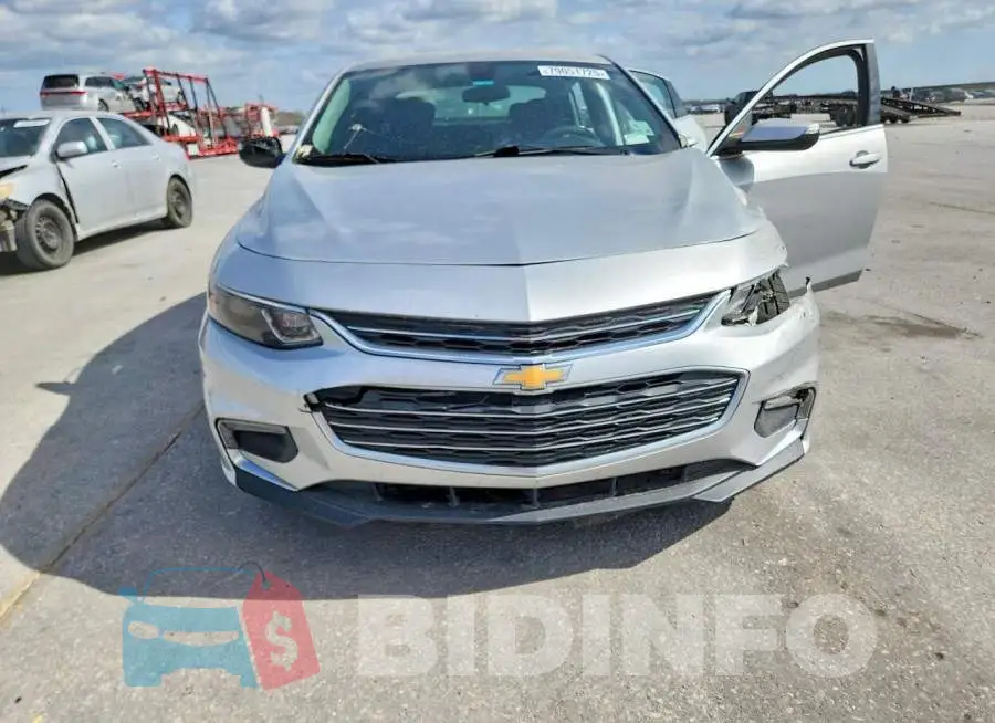 1G1ZD5ST6JF250222 Photo# 5