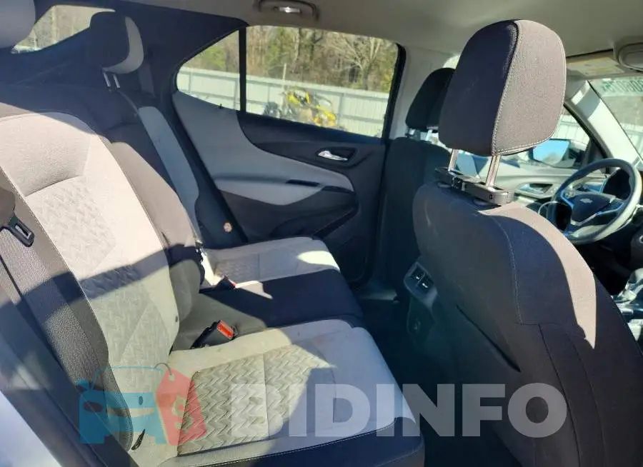 3GNAXHEV4NS156603 Photo# 11