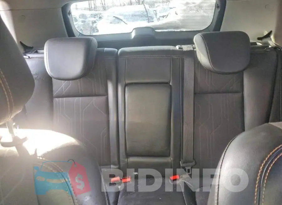 3GNCJPSB2JL277875 Photo# 10