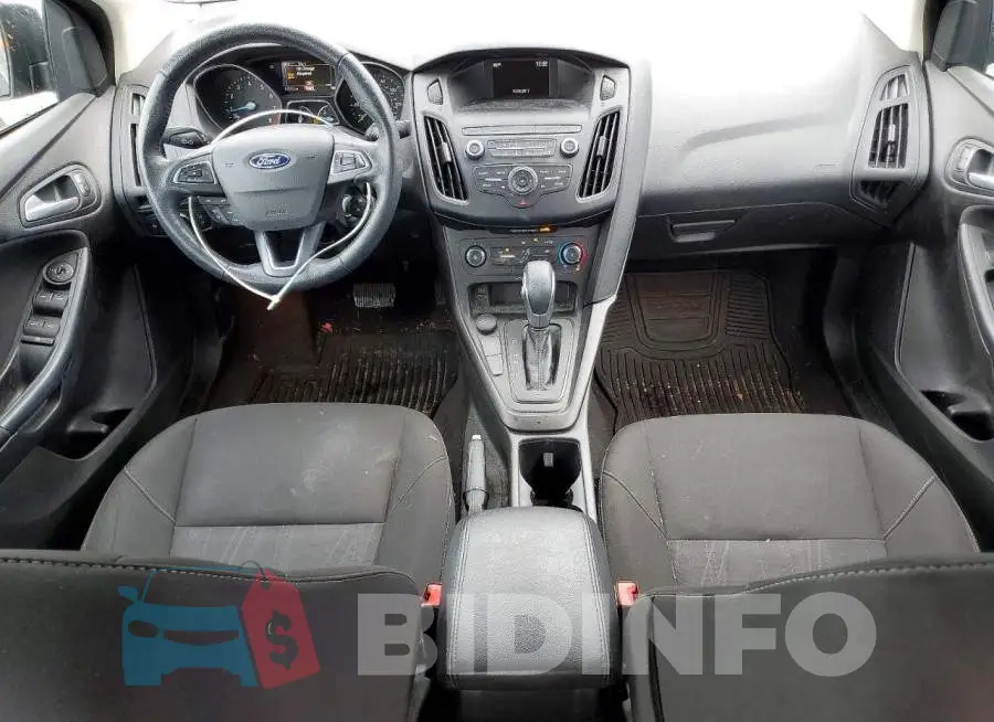 1FADP3F23JL202523 Photo# 8
