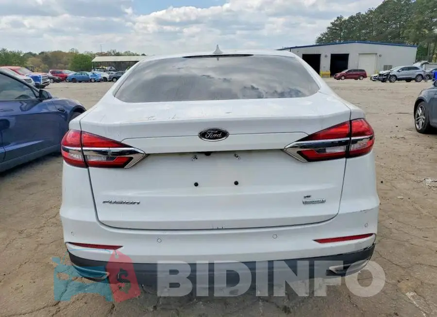 3FA6P0T91KR237153 Photo# 6