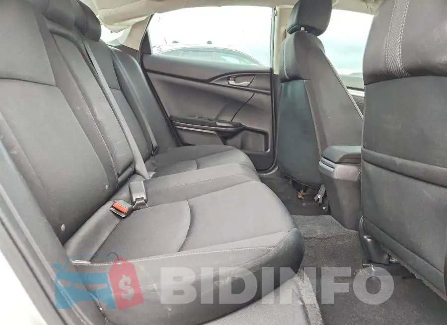 19XFC2F71HE032766 Photo# 10