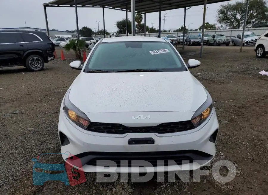 3KPF24AD3PE650102 Photo# 5