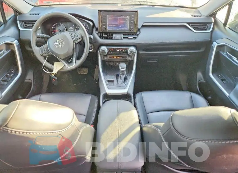 2T3C1RFV4MW153032 Photo# 8
