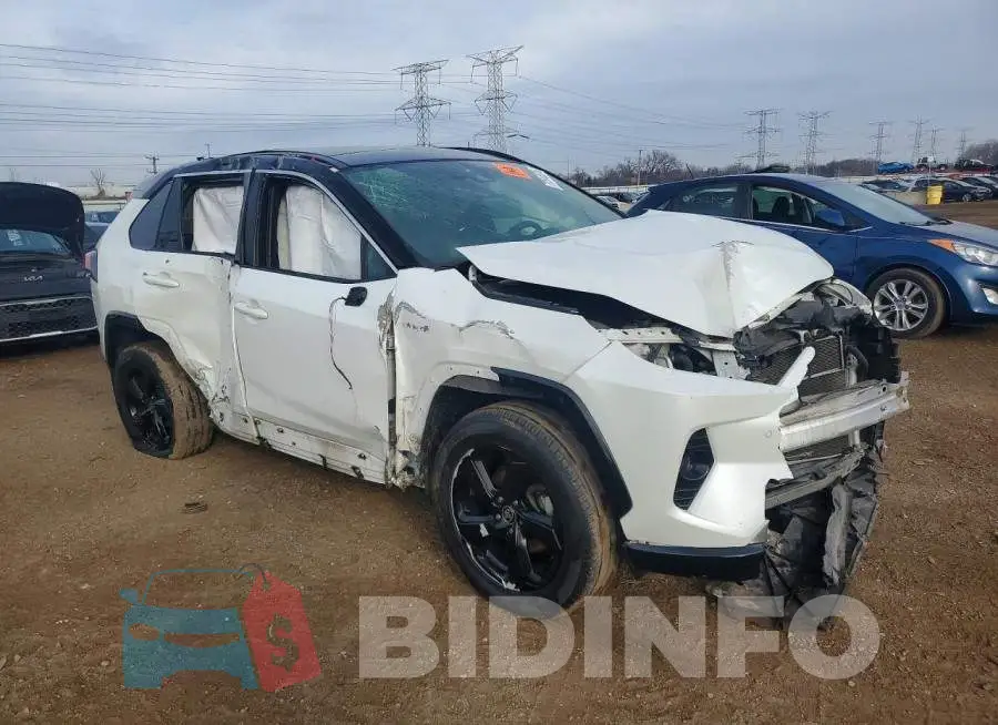 JTMEWRFV4LD526401 Photo# 4