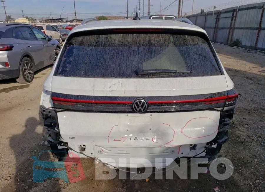 3VVEC7B25SM023294 Photo# 6