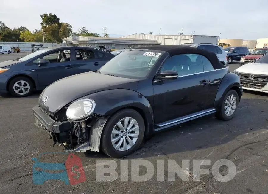 3VW5DAAT0JM515892 Photo# 1