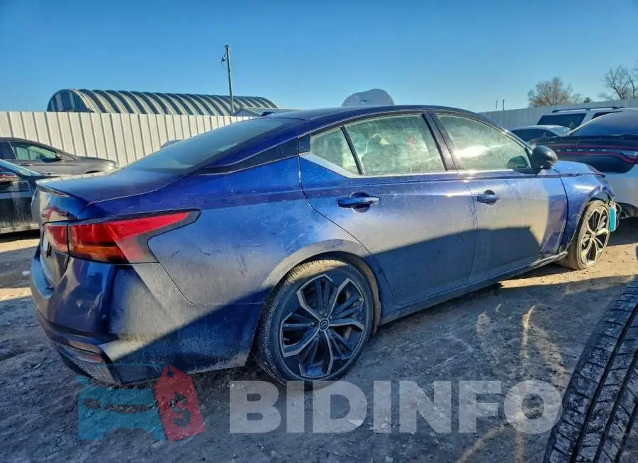1N4BL4CV3PN368013 Photo# 3