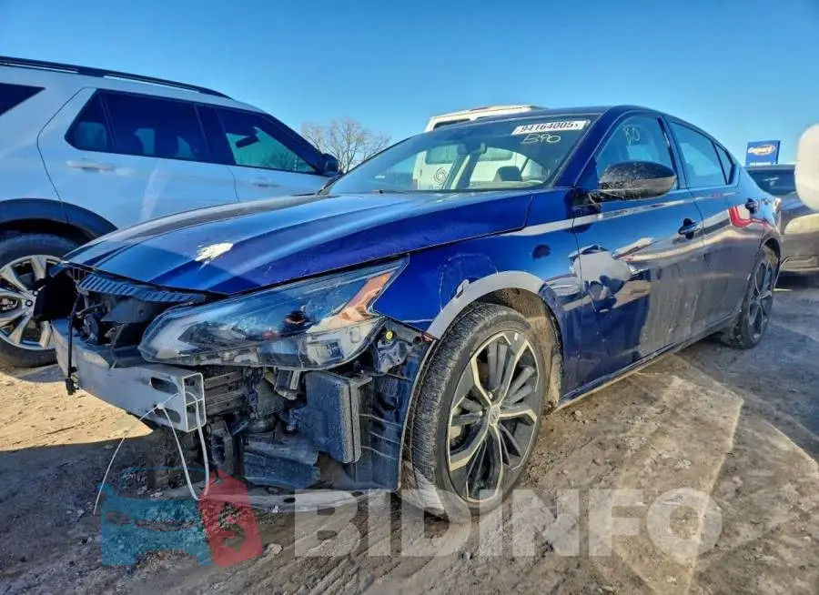 1N4BL4CV3PN368013 Photo# 1