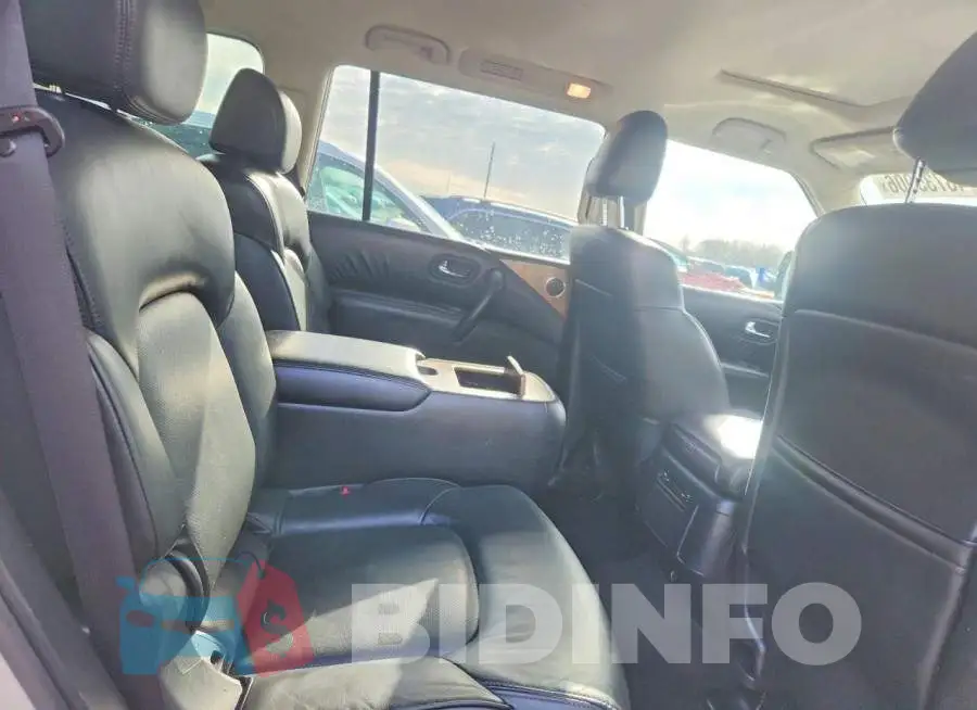 JN8AY2BBXM9791960 Photo# 11