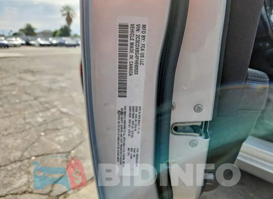 2C3CDXBG4PH690933 Photo# 12