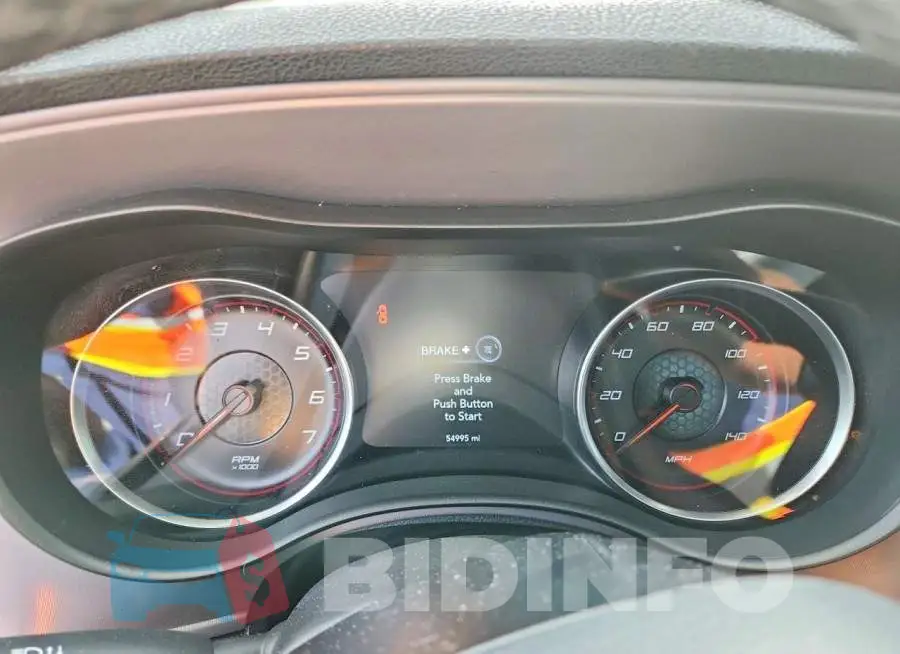 2C3CDXBG4PH690933 Photo# 9