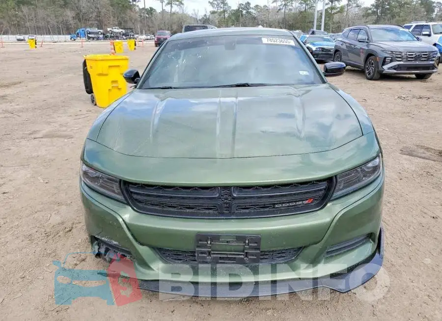 2C3CDXBG8PH548228 Photo# 5