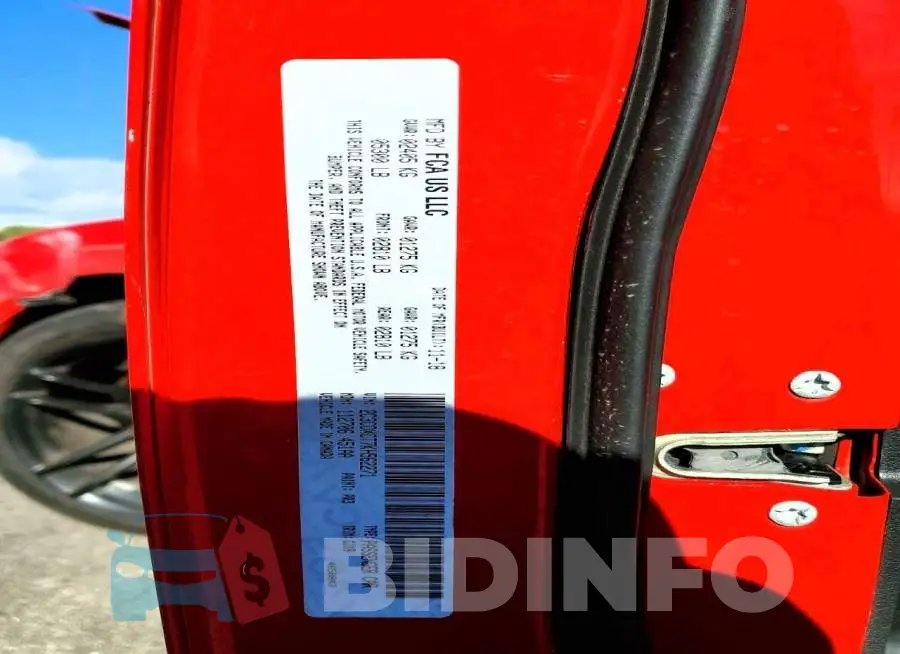 2C3CDXCT7KH562271 Photo# 13