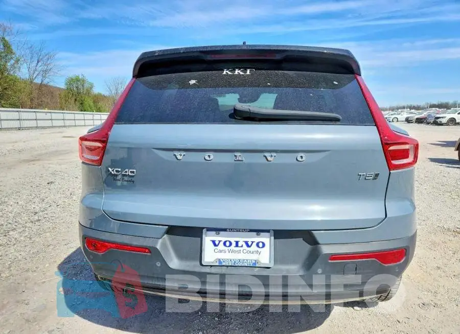 YV4162UM5N2693524 Photo# 6