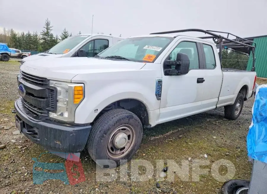 1FT7X2A66HEB36270 Photo# 1