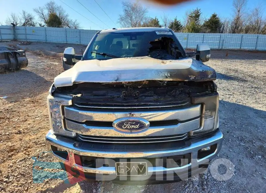 1FT8W3BT0JEB21173 Photo# 5
