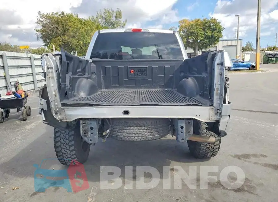 1FTEW1C57JFB30258 Photo# 6