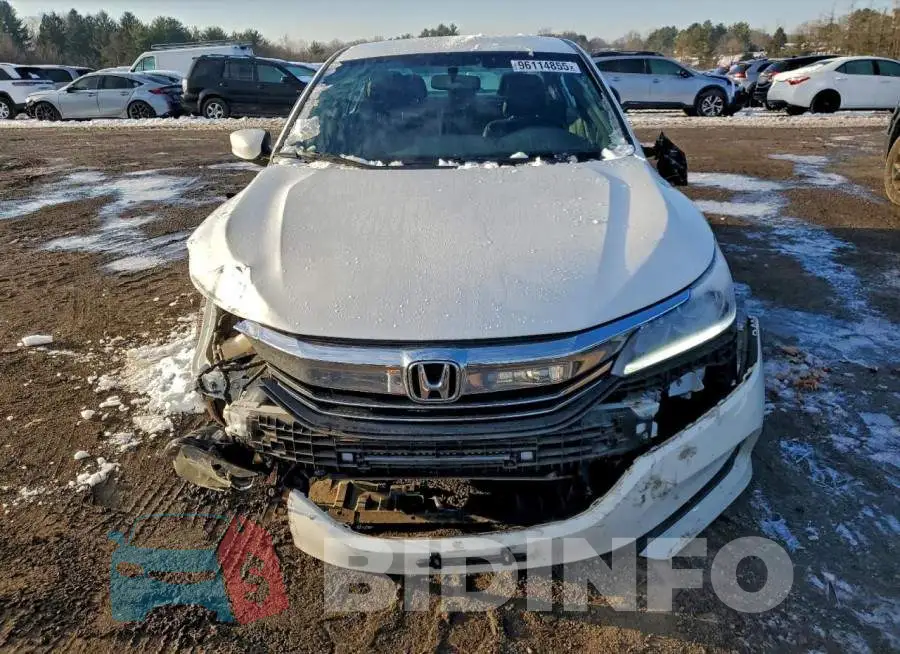 1HGCR2F15HA271237 Photo# 5