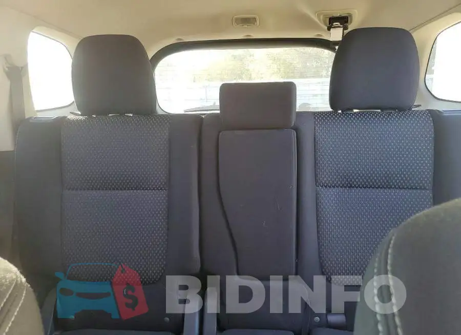 JA4AD2A30JZ001332 Photo# 10