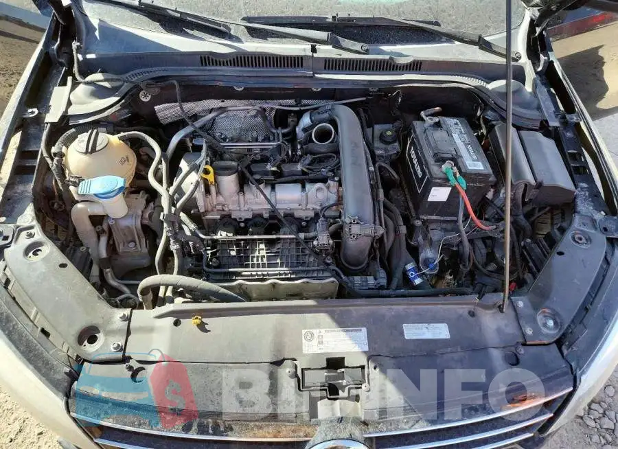 3VW167AJ1HM211264 Photo# 11