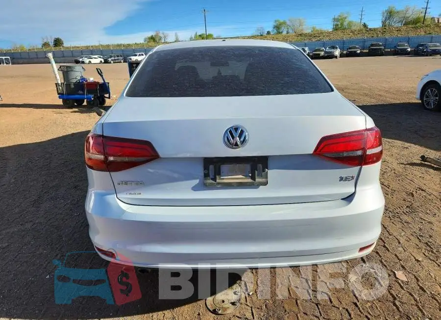 3VW2B7AJ7HM414935 Photo# 6