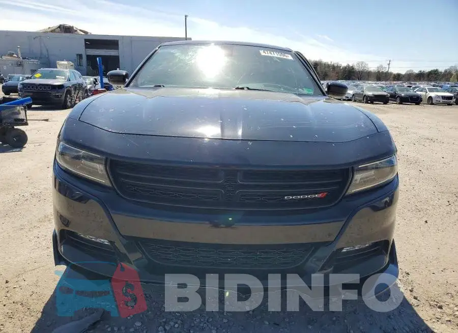 2C3CDXJG8JH115517 Photo# 5
