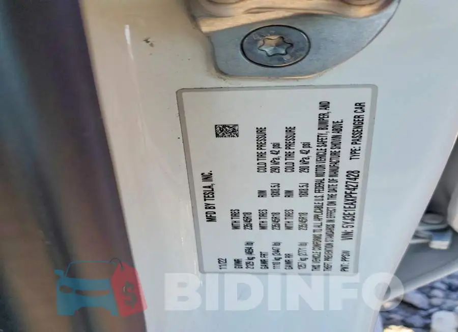 5YJ3E1EAXPF427428 Photo# 12