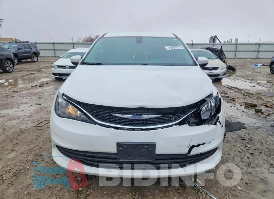 2C4RC1CG3HR531580 Photo# 5