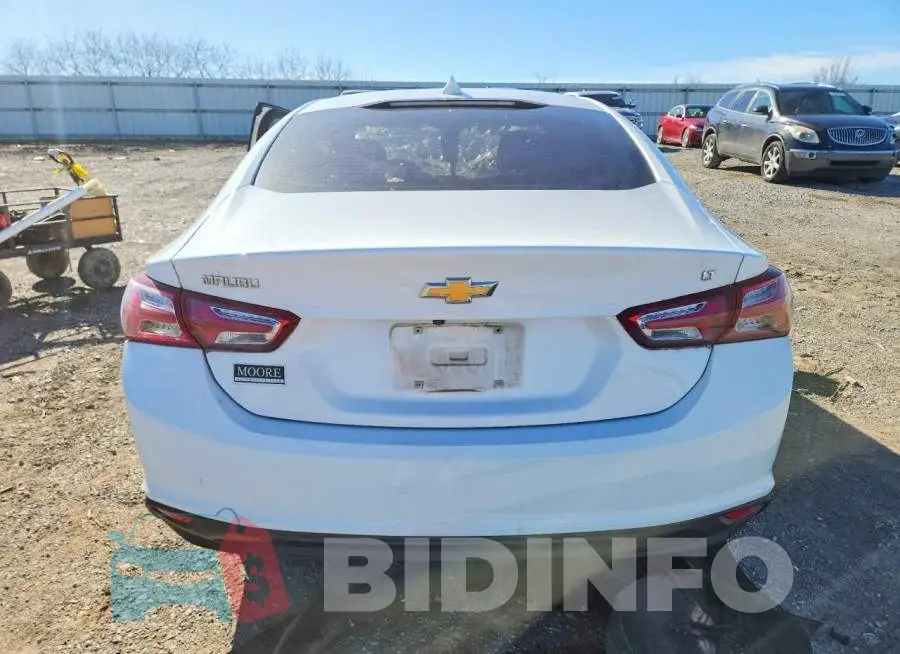 1G1ZD5ST0KF143202 Photo# 6