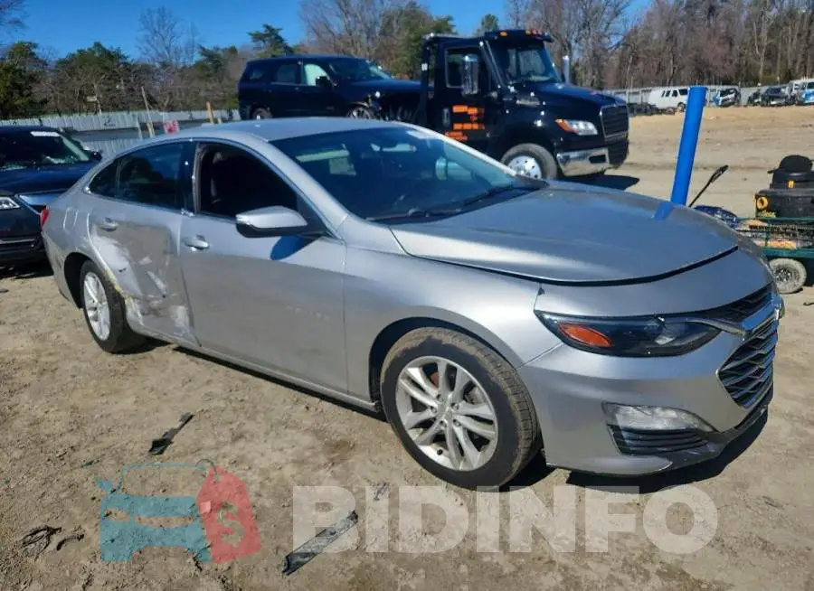 1G1ZD5ST5JF265911 Photo# 4