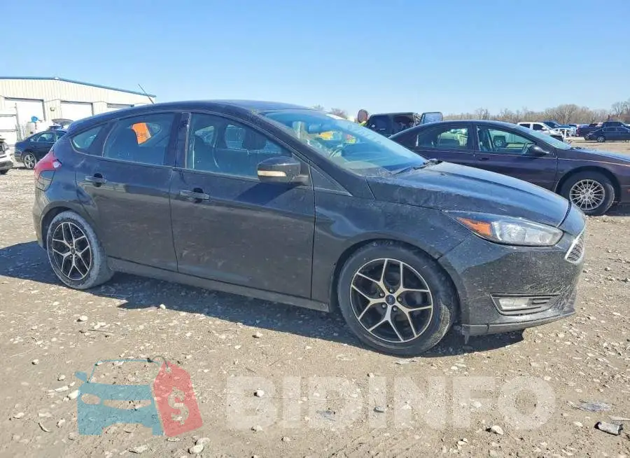 1FADP3M28HL252685 Photo# 4