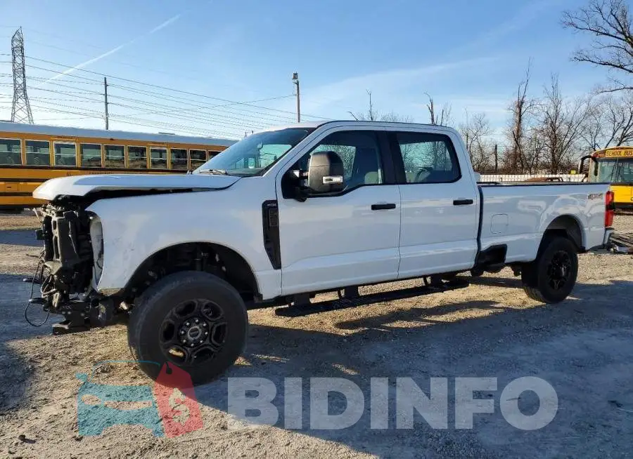 1FT8W2BN3PED84570 Photo# 1