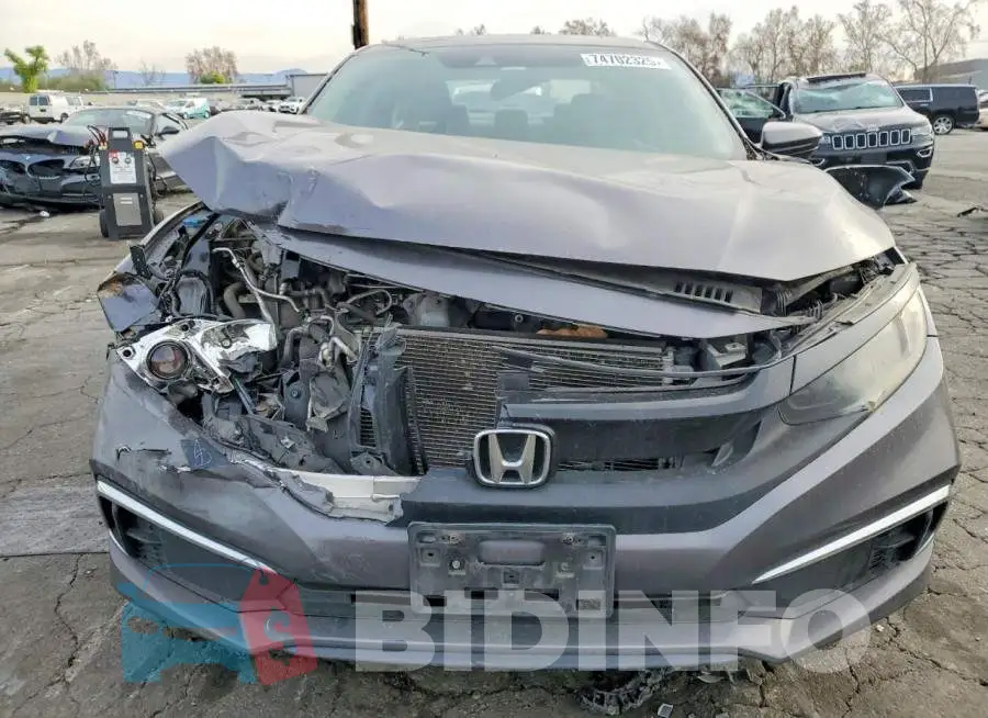19XFC2F61KE212375 Photo# 5