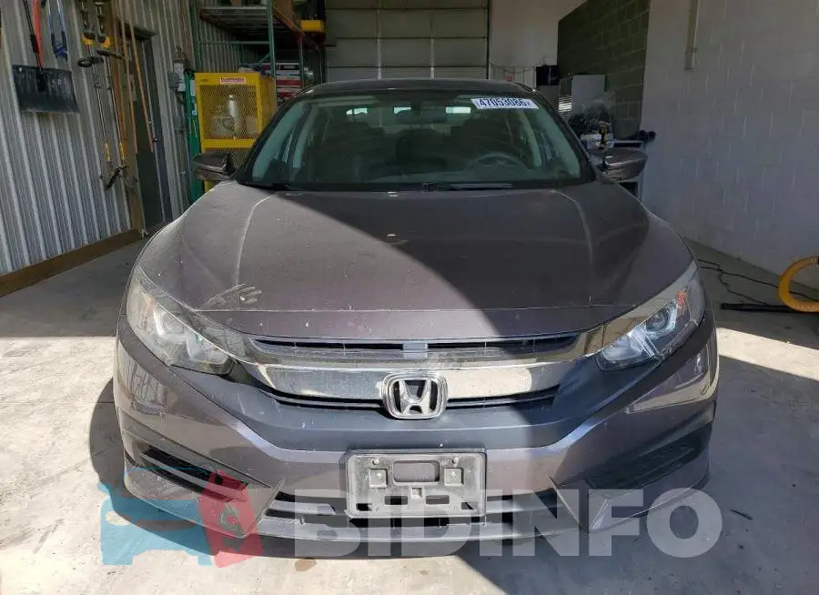 19XFC2F70HE017983 Photo# 5