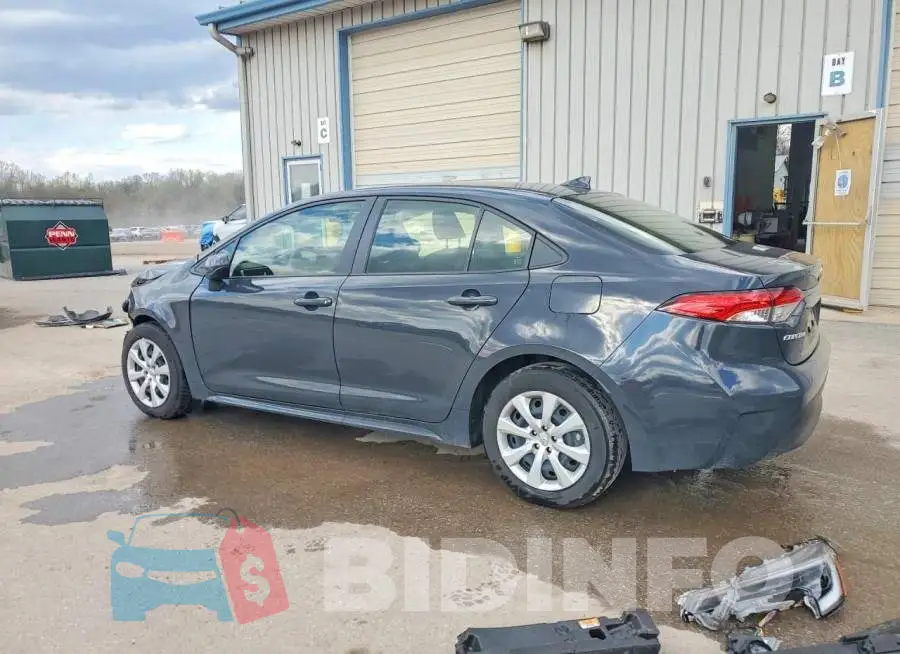 JTDBCMFE1S3080937 Photo# 2