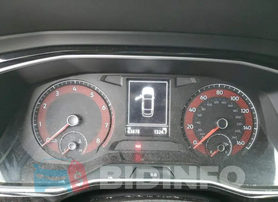 3VW5T7BU2KM250410 Photo# 9