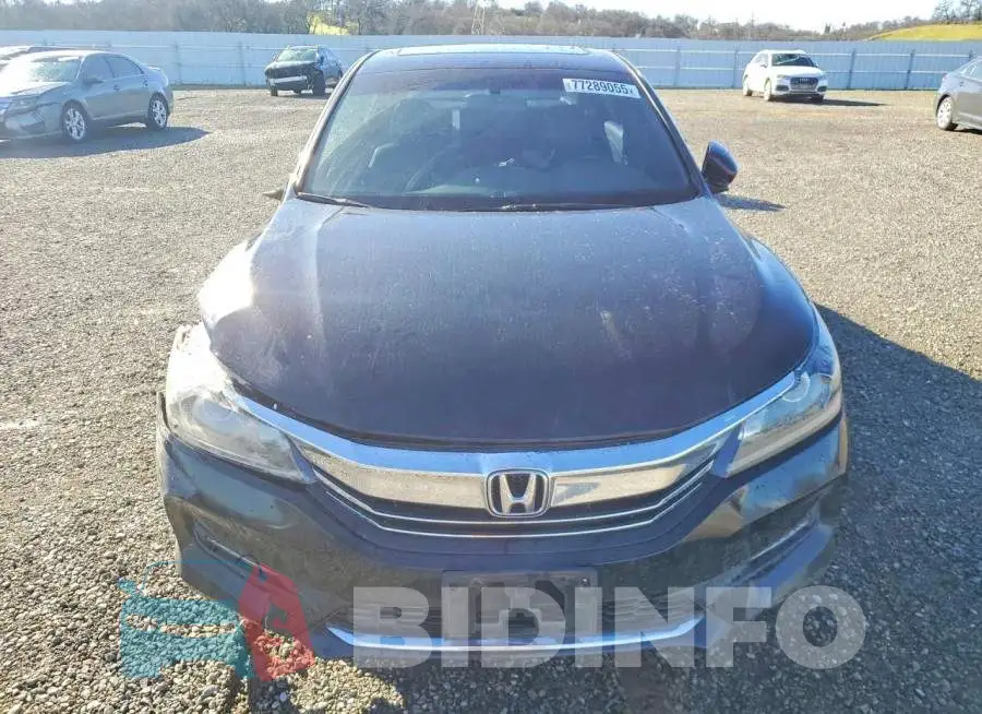 1HGCR2F53HA279548 Photo# 5
